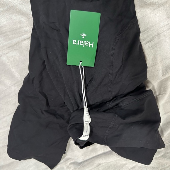 Halara Leggings - Picture 2 of 3